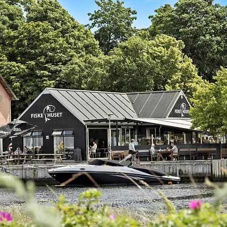 30171-odder-pouli-nielsensvej-71 *