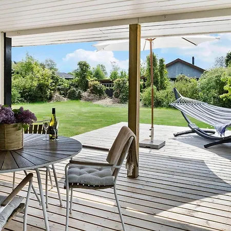 Holiday home 30171-odder-pouli-nielsensvej-71